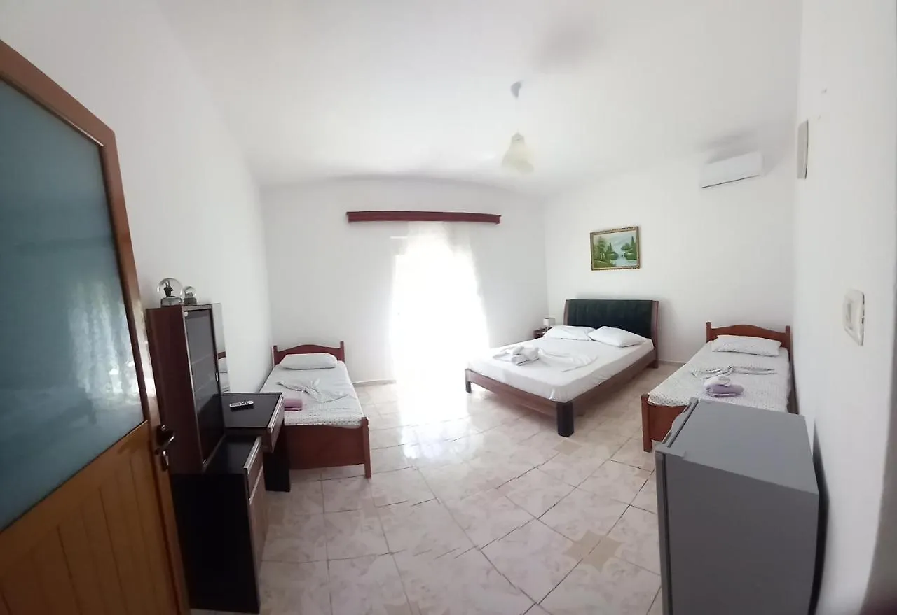 Vila Pasha Sarande 0*,  Albania